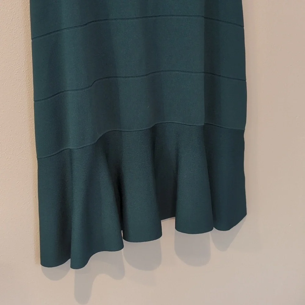 Vince Camuto Deep teal women's dress. Size 1X. Women's sleeveless dress.